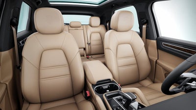 2023 Porsche Cayenne Cayenne Platinum Edition (MY23)
