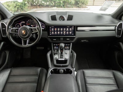 2023 Porsche Cayenne Cayenne Platinum Edition