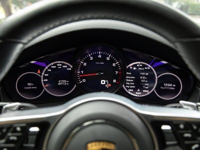 2023 Porsche Cayenne Cayenne Platinum Edition