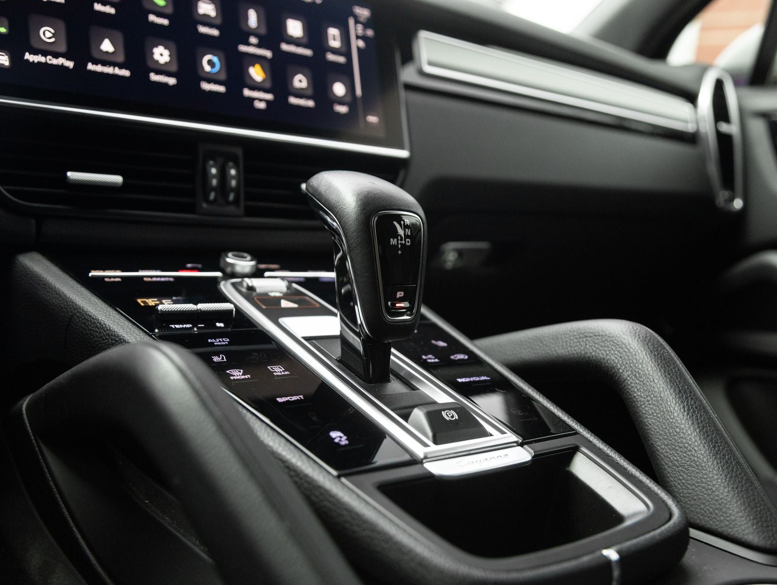 2023 Porsche Cayenne Cayenne Platinum Edition