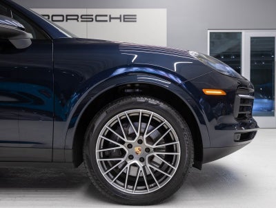 2023 Porsche Cayenne Cayenne Platinum Edition (MY23)