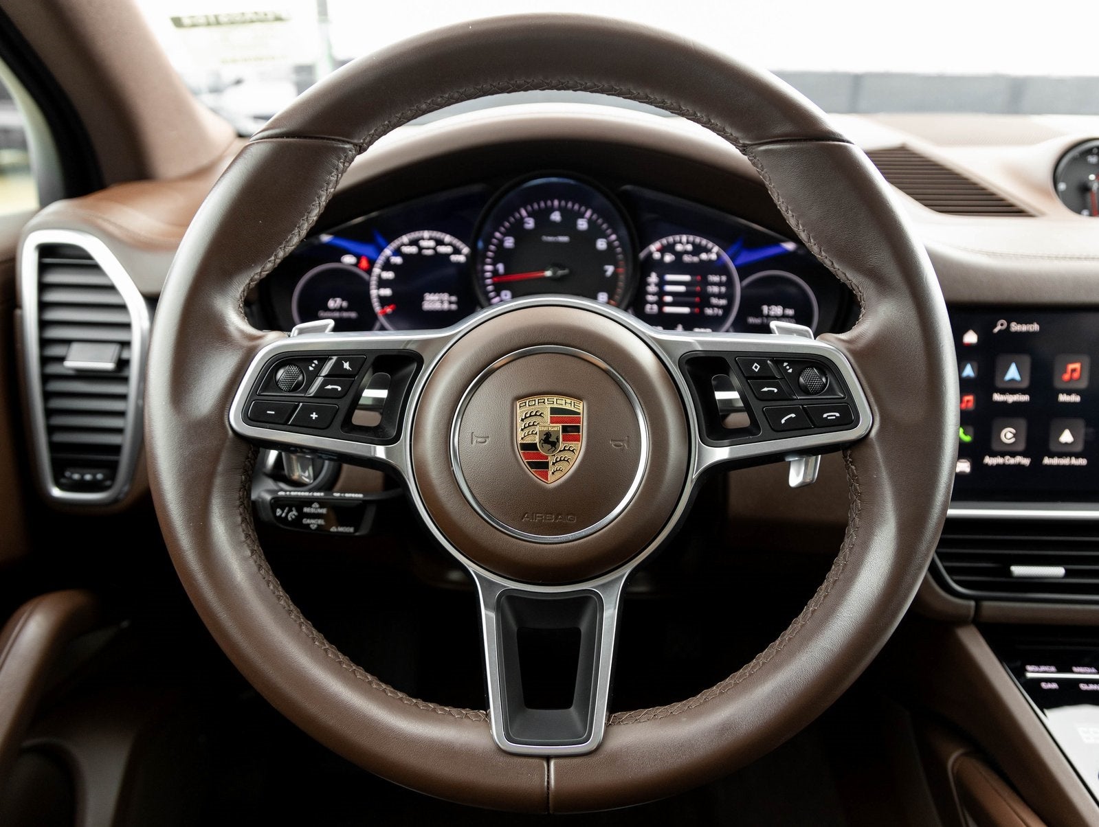 2023 Porsche Cayenne Cayenne Platinum Edition (MY23)