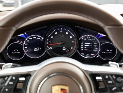 2023 Porsche Cayenne Cayenne Platinum Edition (MY23)