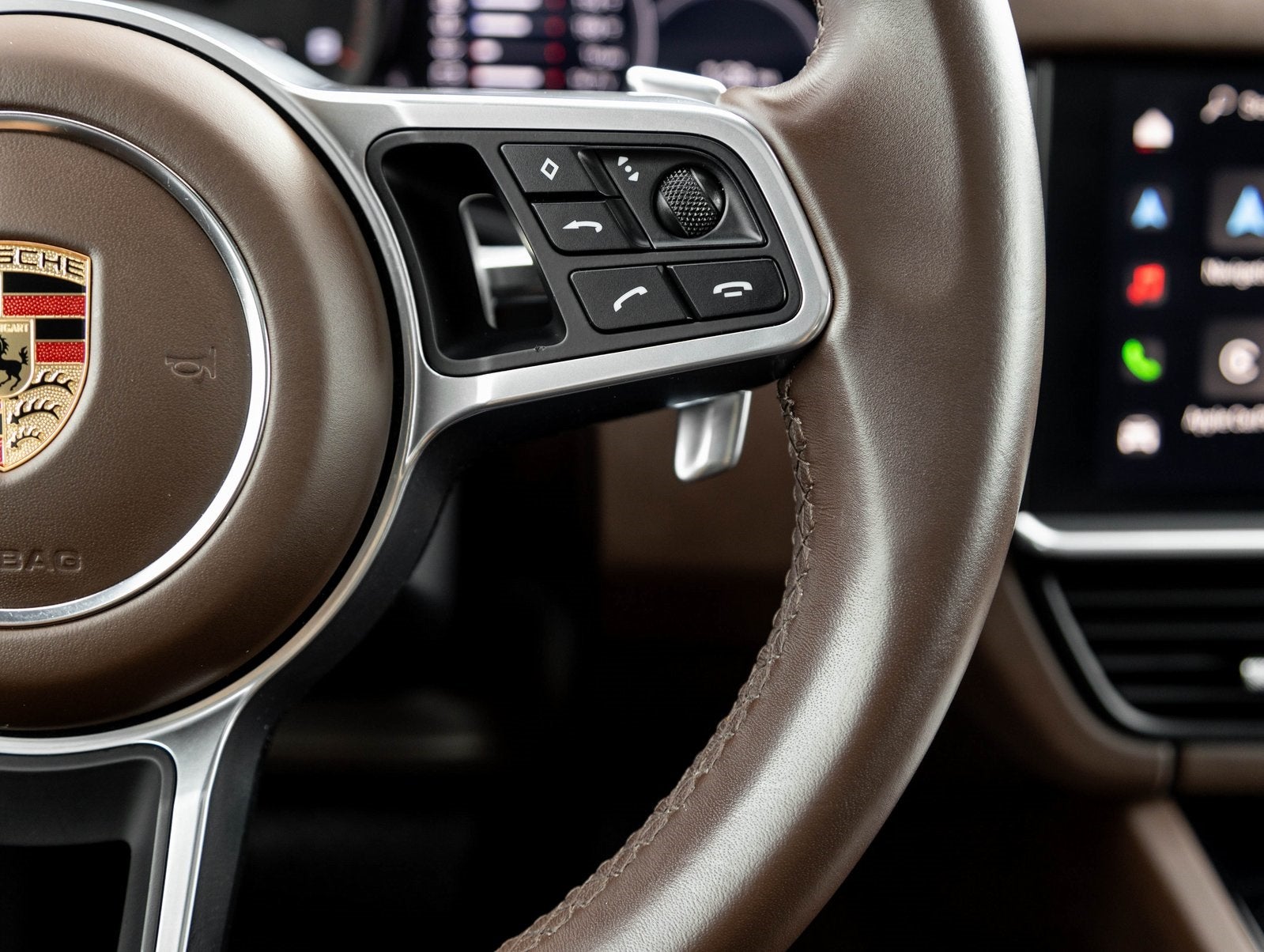 2023 Porsche Cayenne Cayenne Platinum Edition (MY23)