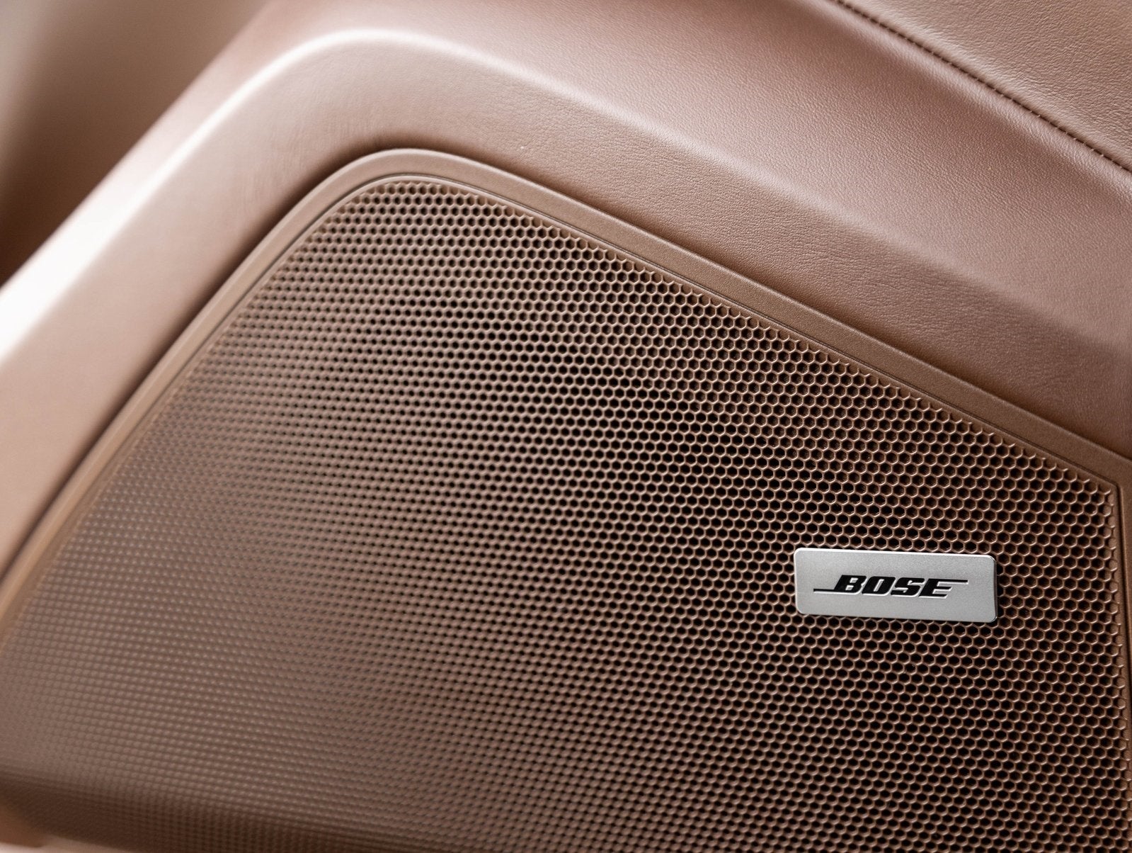 2023 Porsche Cayenne Cayenne Platinum Edition (MY23)