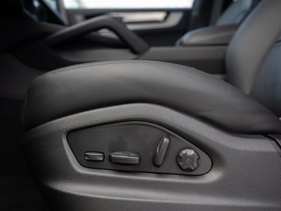 2025 Porsche Cayenne Cayenne