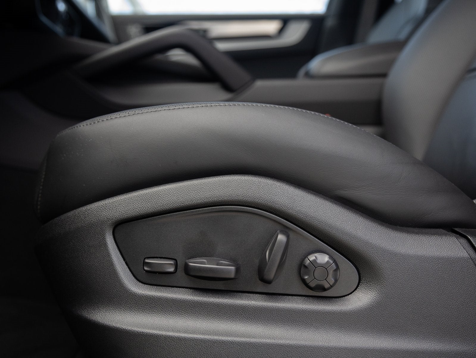 2025 Porsche Cayenne Cayenne