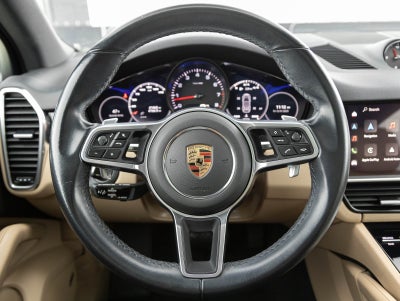 2022 Porsche Cayenne Cayenne Platinum Edition (MY22)