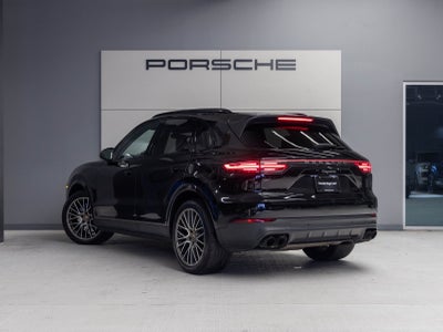 2022 Porsche Cayenne Cayenne Platinum Edition (MY22)