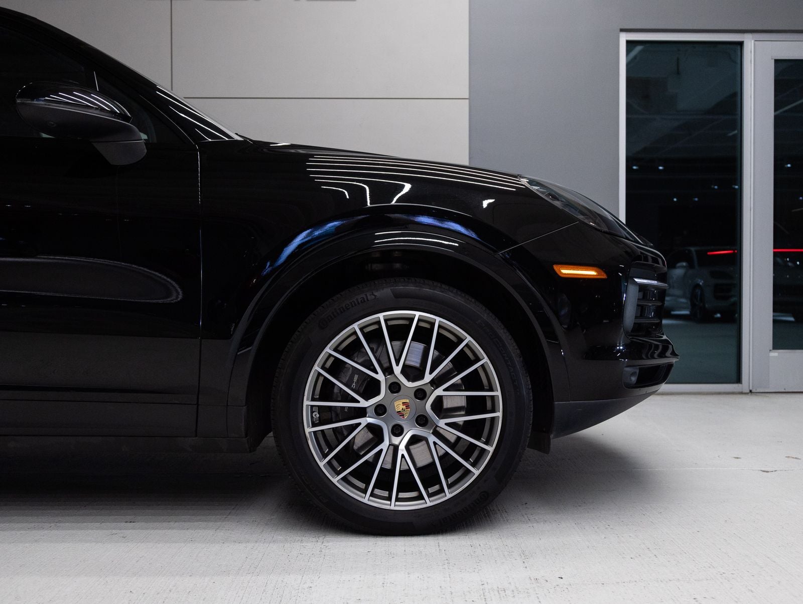2023 Porsche Cayenne Cayenne Platinum Edition (MY23)