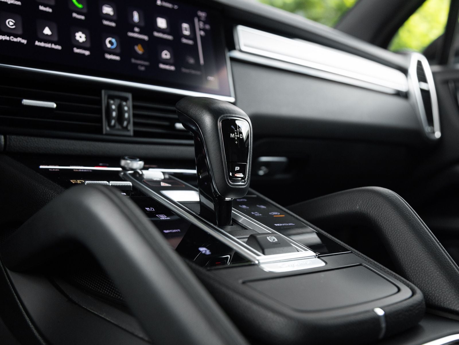 2023 Porsche Cayenne Cayenne Platinum Edition (MY23)