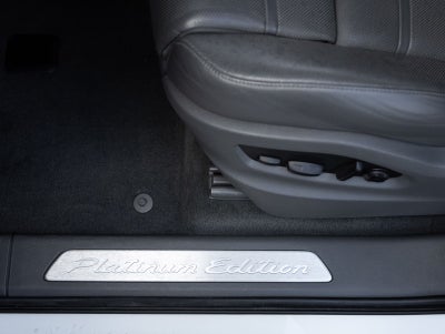 2023 Porsche Cayenne Cayenne Platinum Edition (MY23)