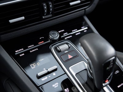 2023 Porsche Cayenne Cayenne Platinum Edition (MY23)