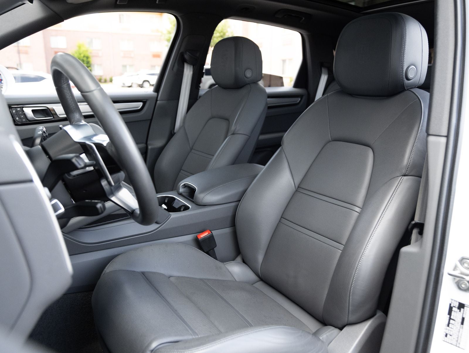 2023 Porsche Cayenne Cayenne Platinum Edition (MY23)
