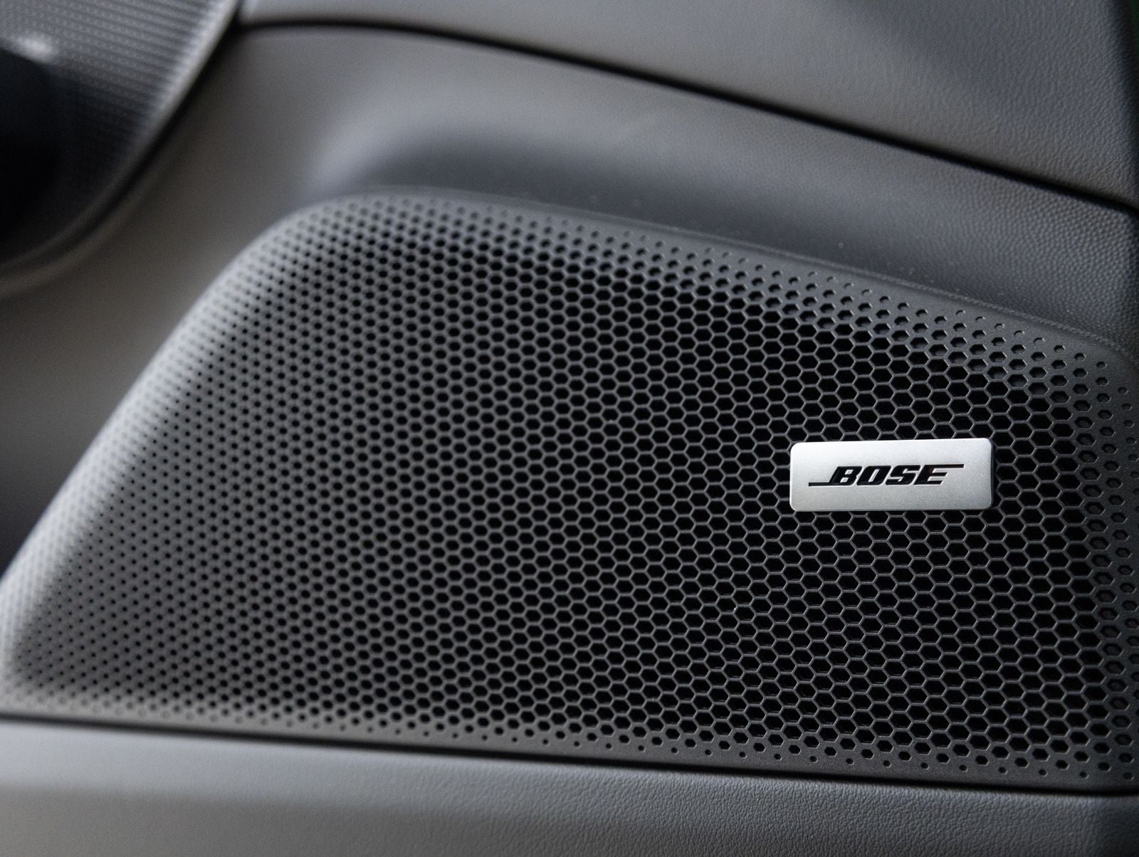 2025 Porsche Macan 4 Electric