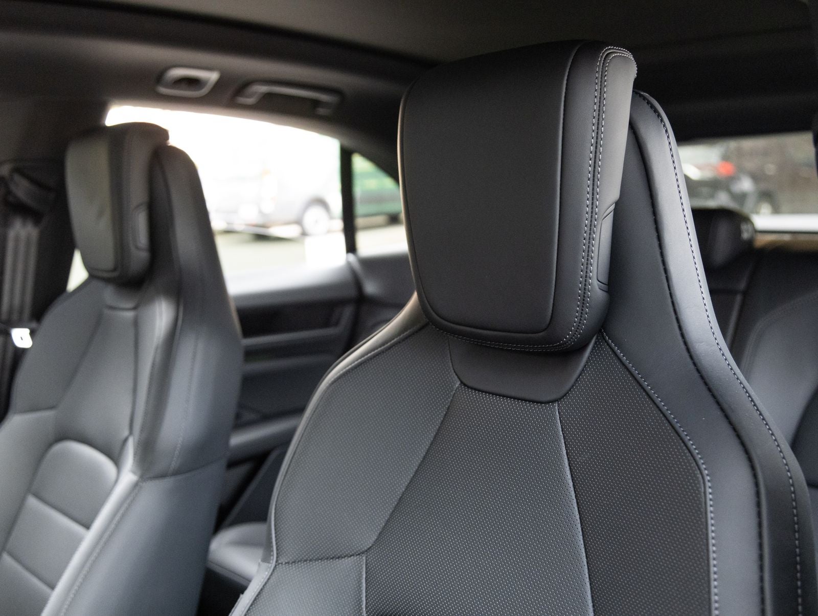 2025 Porsche Macan 4 Electric