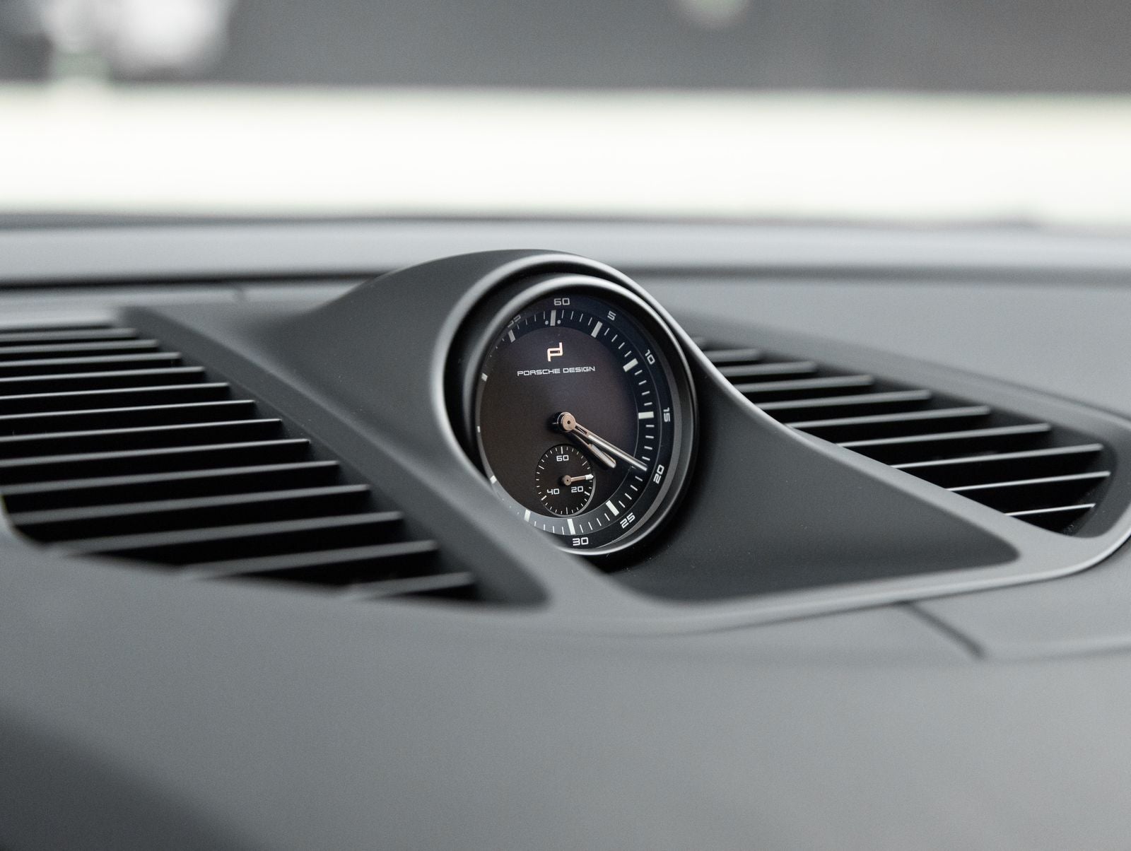 2025 Porsche Macan 4 Electric