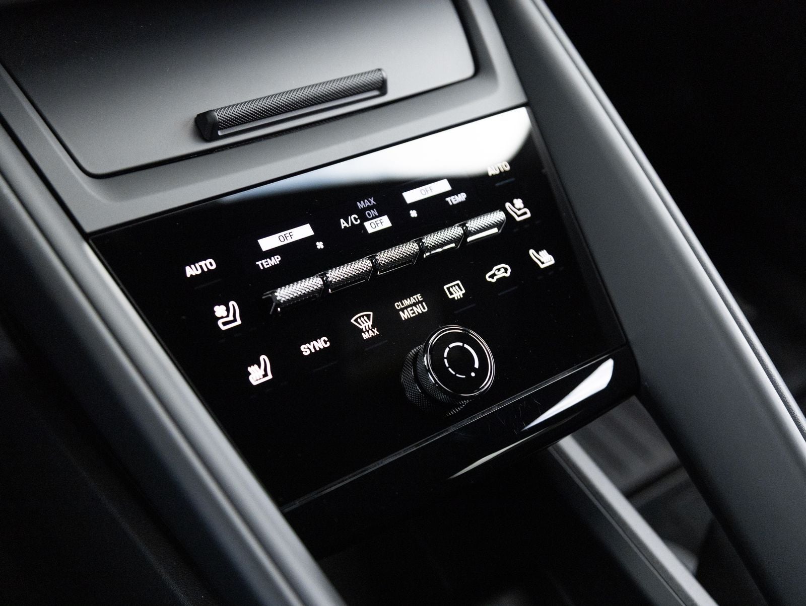 2025 Porsche Macan 4 Electric