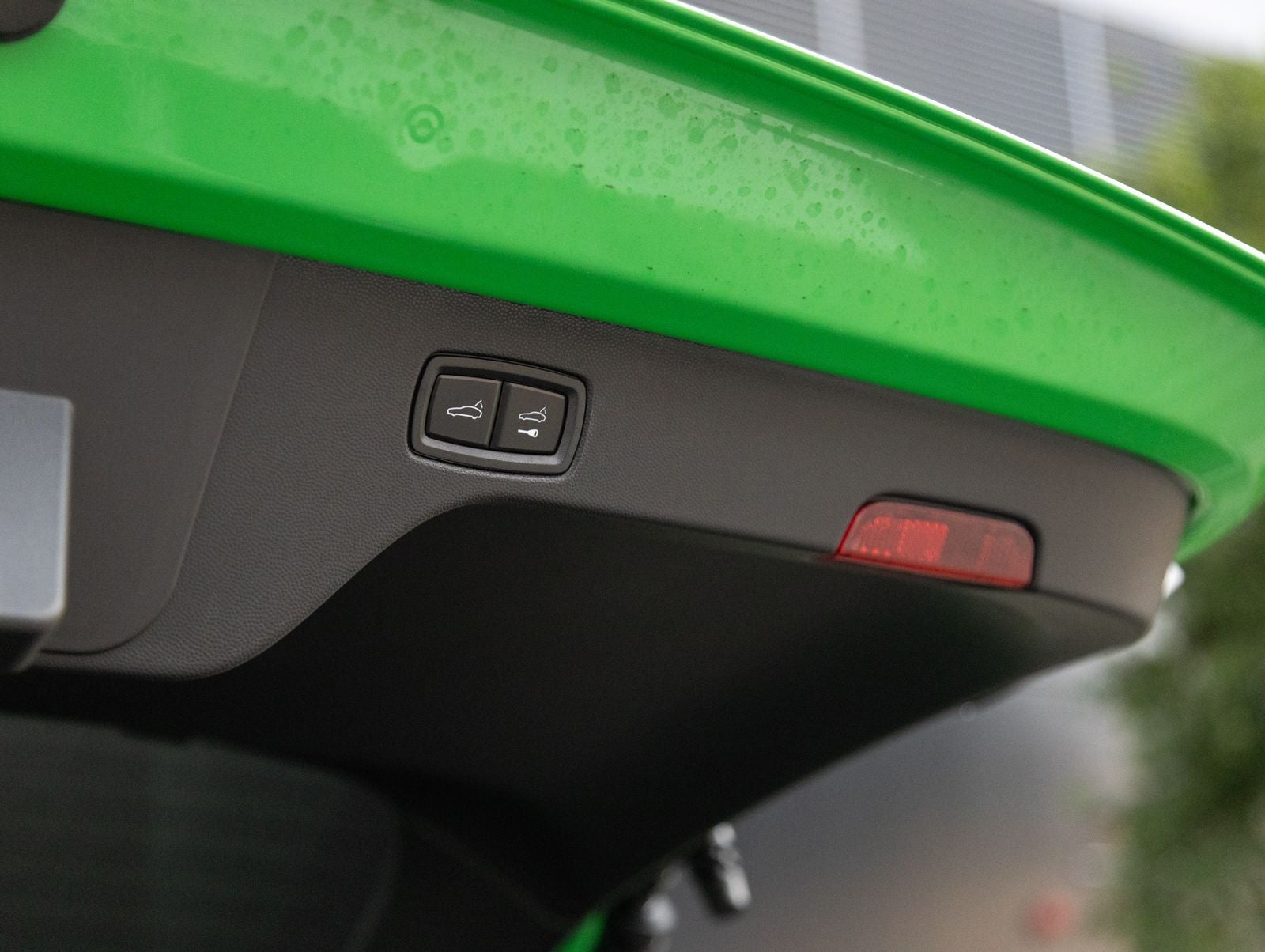 2025 Porsche Macan 4 Electric