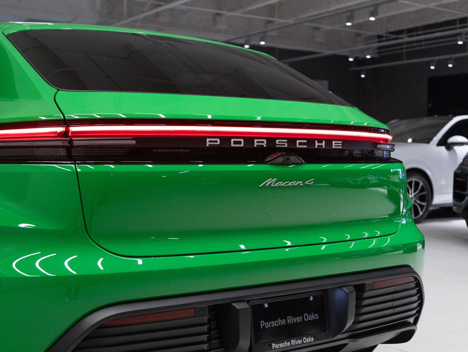 2025 Porsche Macan 4 Electric