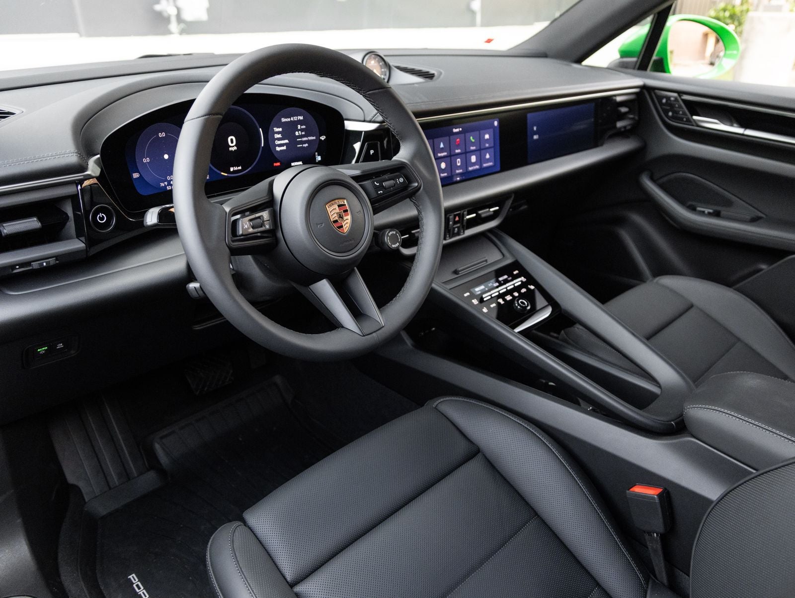 2025 Porsche Macan 4 Electric