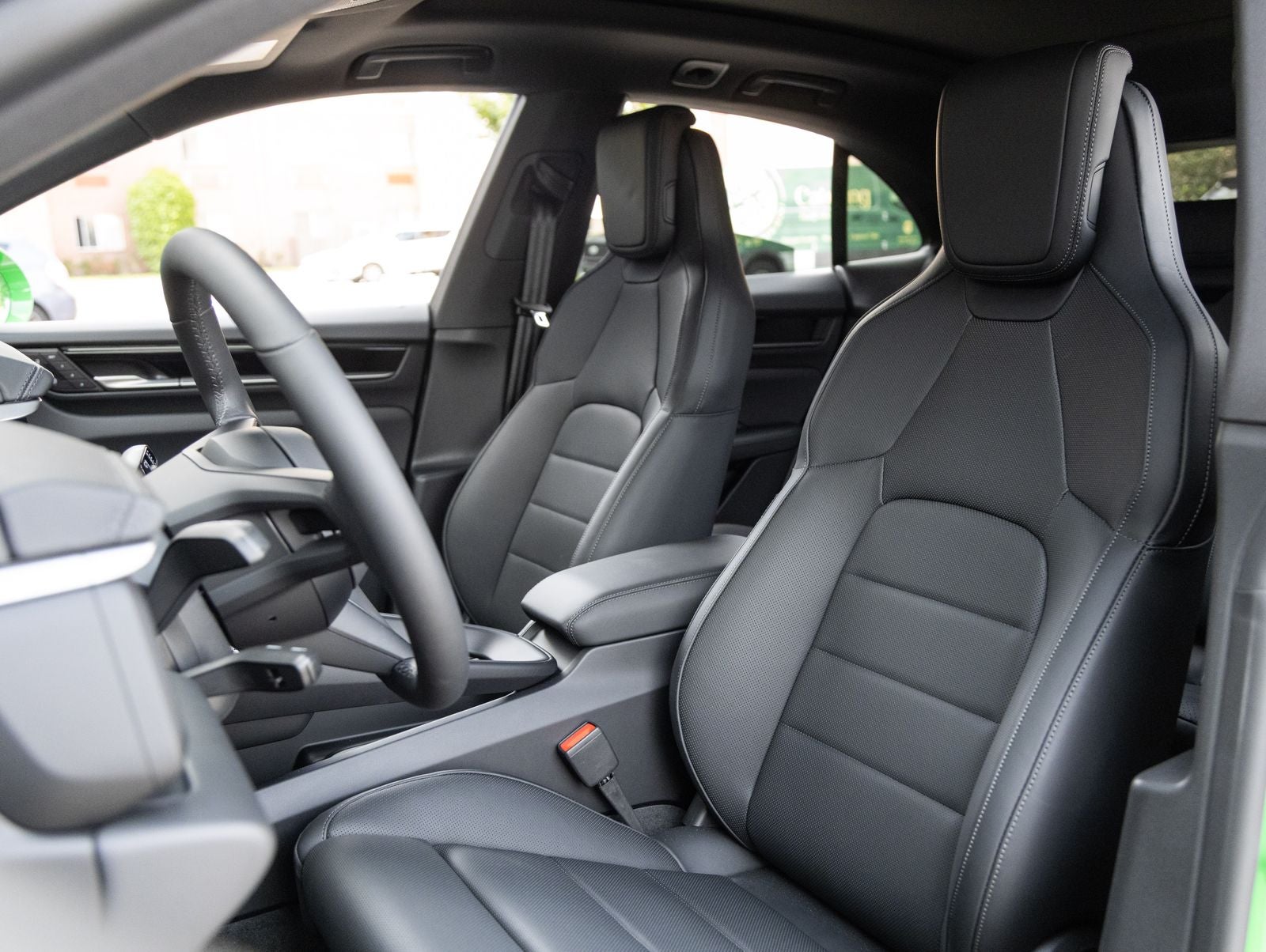 2025 Porsche Macan 4 Electric