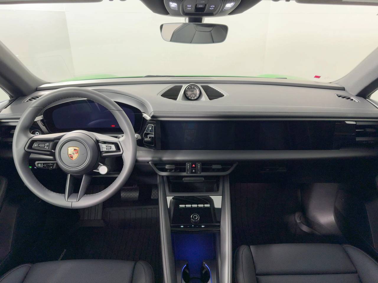 2025 Porsche Macan 4 Electric