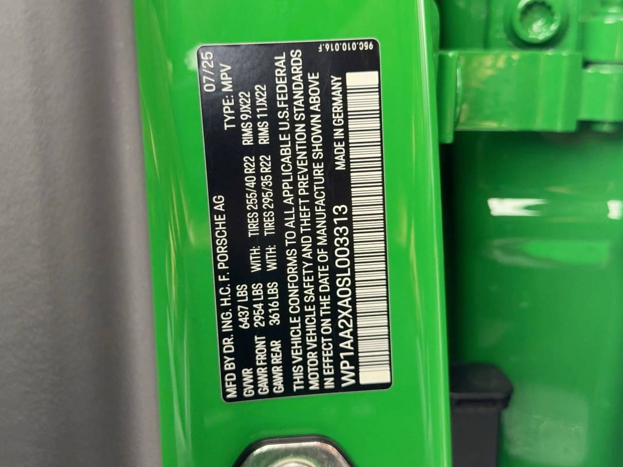 2025 Porsche Macan 4 Electric