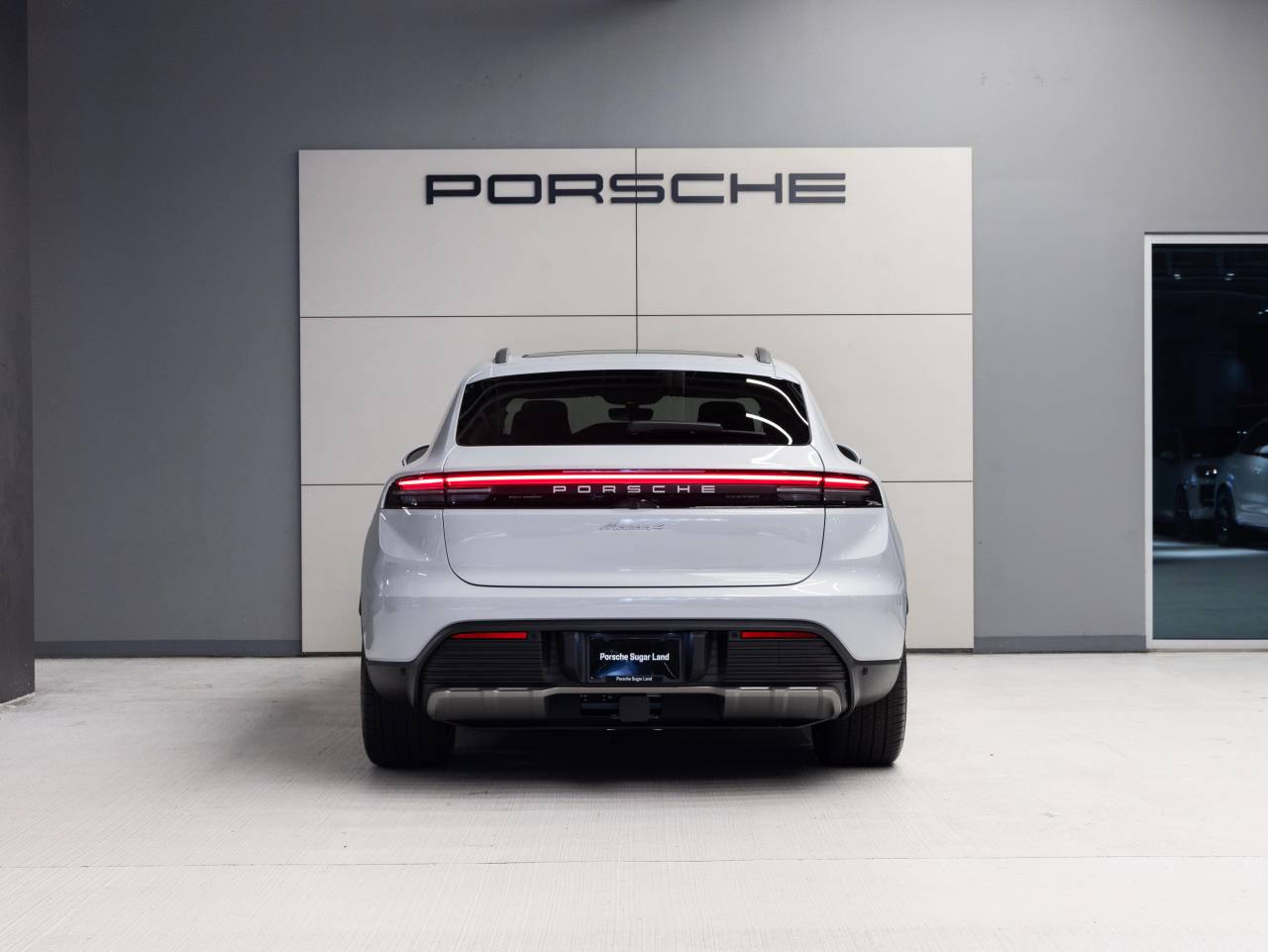 2026 Porsche Macan Macan 4 Electric
