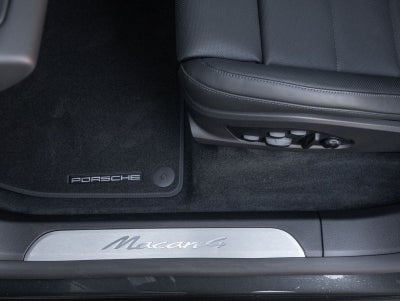 2026 Porsche Macan Macan 4 Electric