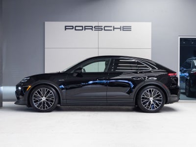 2026 Porsche Macan 4 Electric