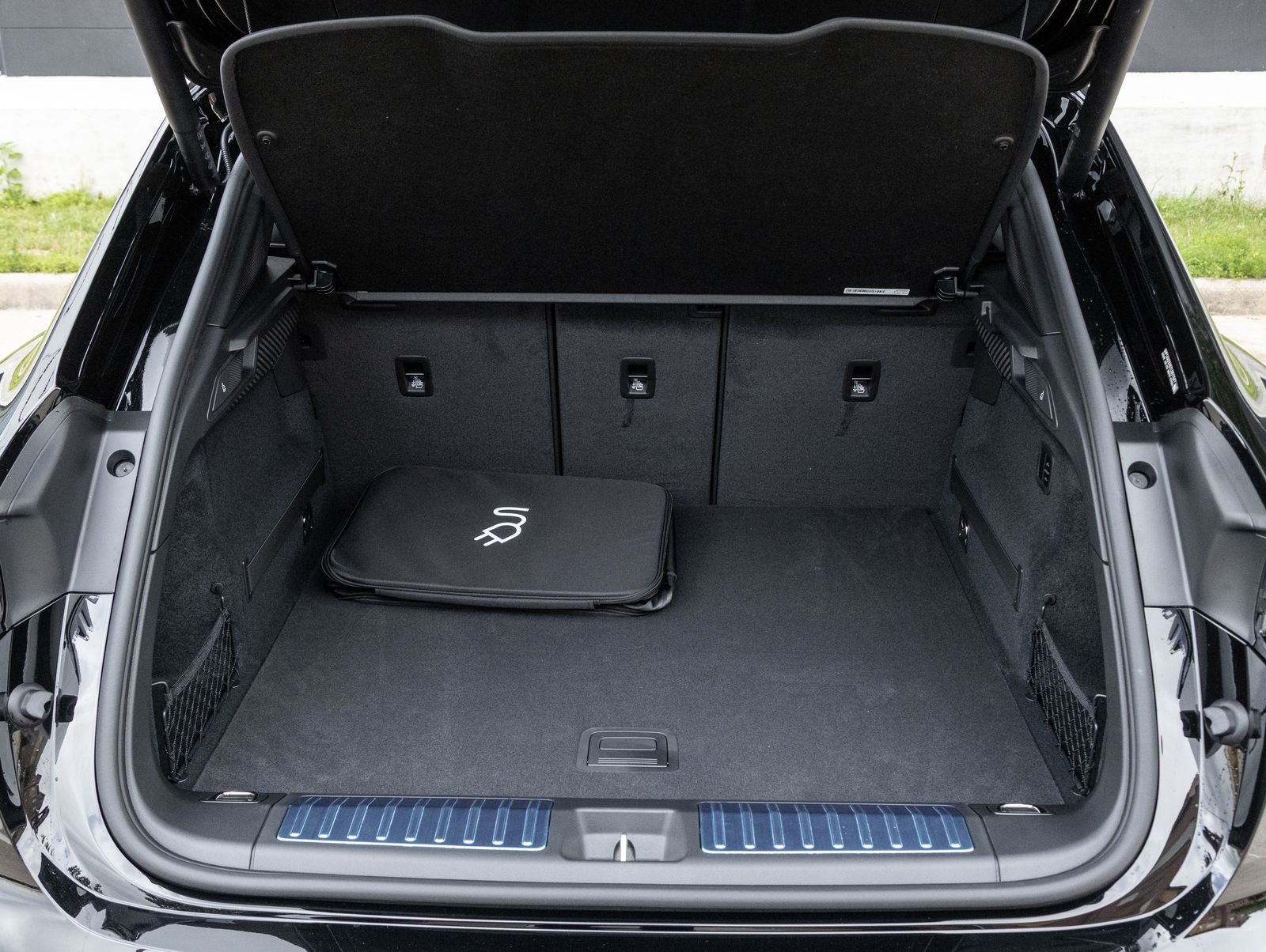 2026 Porsche Macan 4 Electric