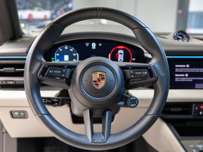 2024 Porsche Macan Macan 4