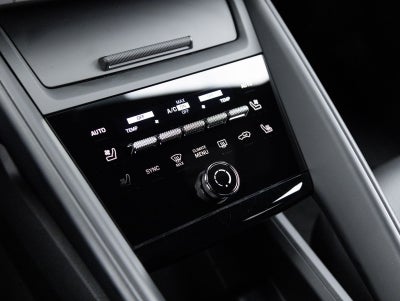 2025 Porsche Macan 4 Electric