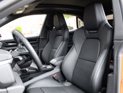 2025 Porsche Macan 4 Electric