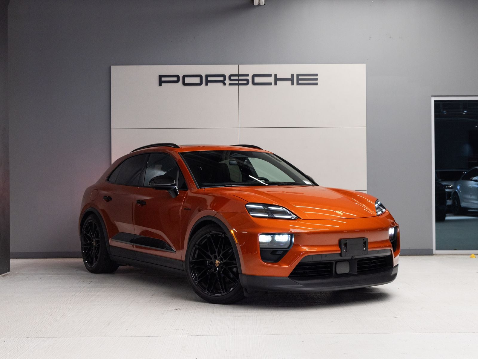 2025 Porsche Macan 4 Electric