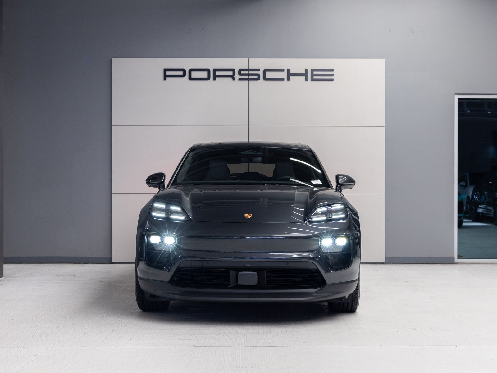 2026 Porsche Macan 4 Electric