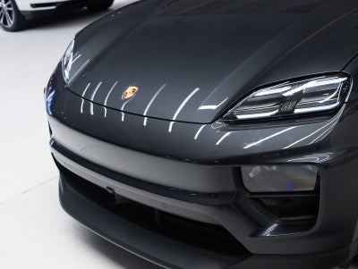 2026 Porsche Macan 4 Electric