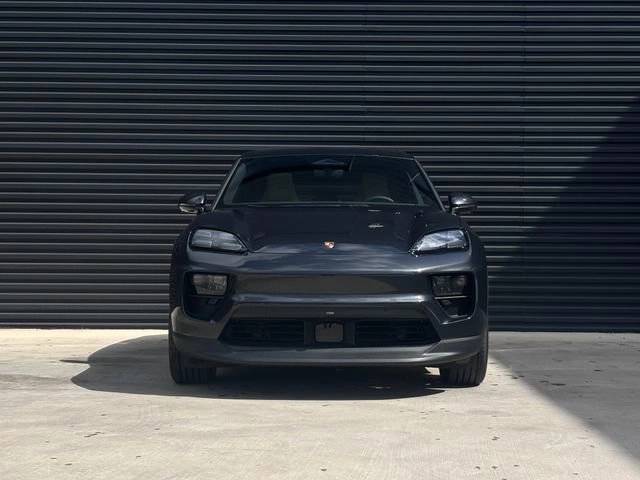 2026 Porsche Macan 4 Electric