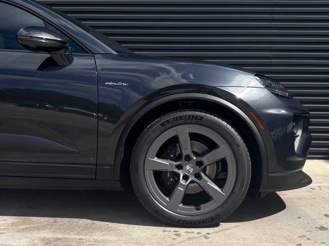2026 Porsche Macan 4 Electric