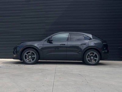 2026 Porsche Macan 4 Electric