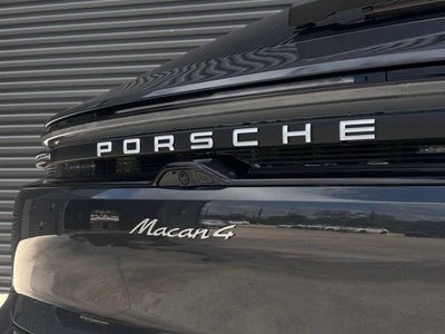2026 Porsche Macan 4 Electric
