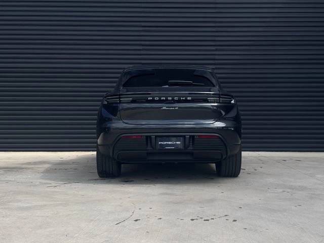 2026 Porsche Macan 4 Electric