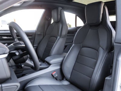 2026 Porsche Macan 4 Electric