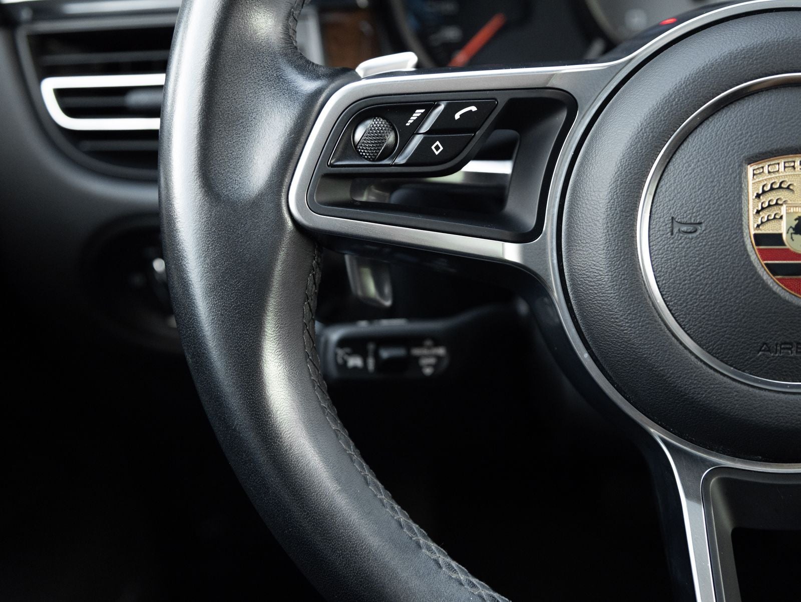 2020 Porsche Macan Macan S (MY20)