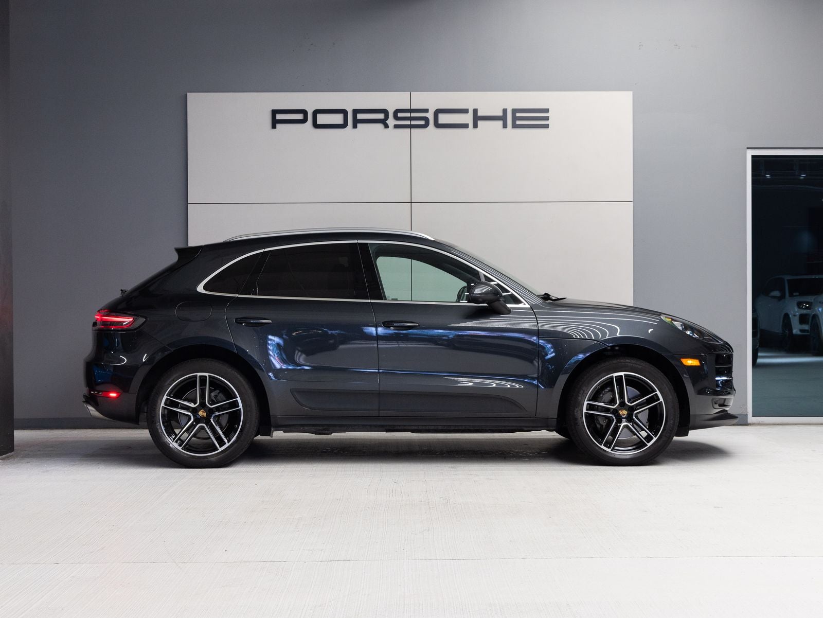 2020 Porsche Macan Macan S (MY20)