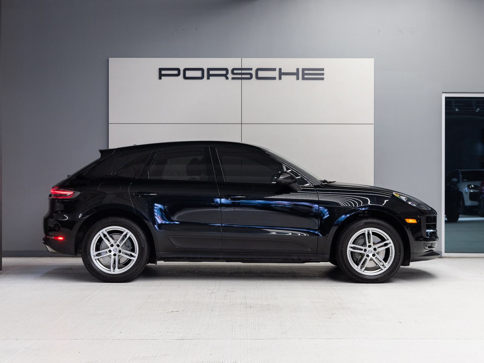 2021 Porsche Macan Macan S (MY21)