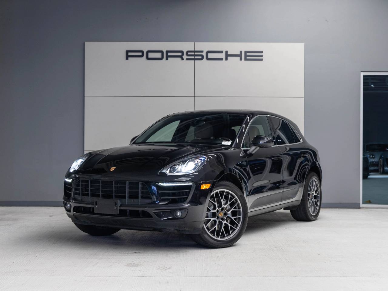 2018 Porsche Macan Macan S