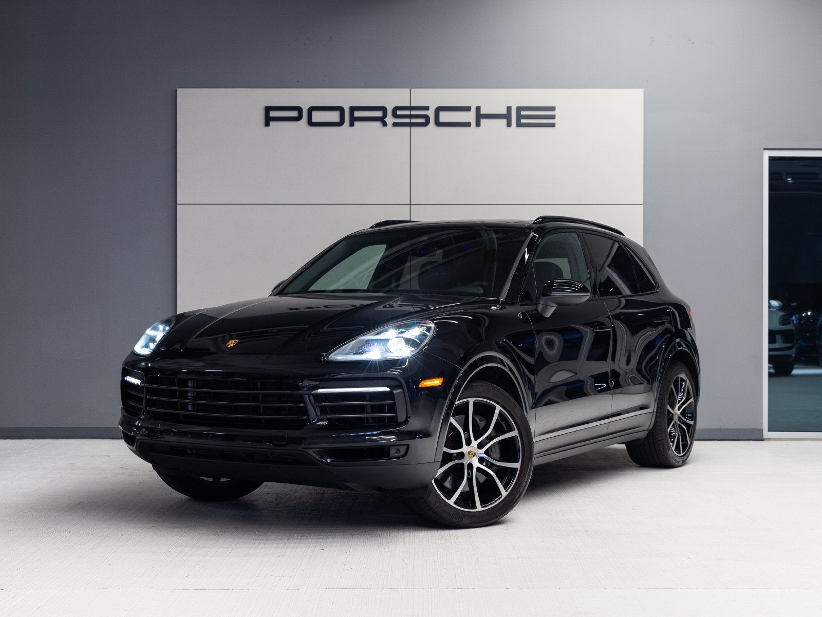 2023 Porsche Cayenne Cayenne S Platinum Edition