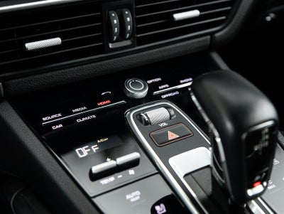 2023 Porsche Cayenne Cayenne S Platinum Edition